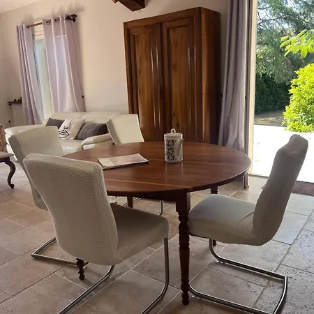 Charmante Confort Avec Piscine Villa *