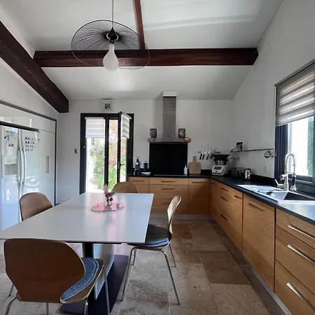 Charmante Confort Avec Piscine