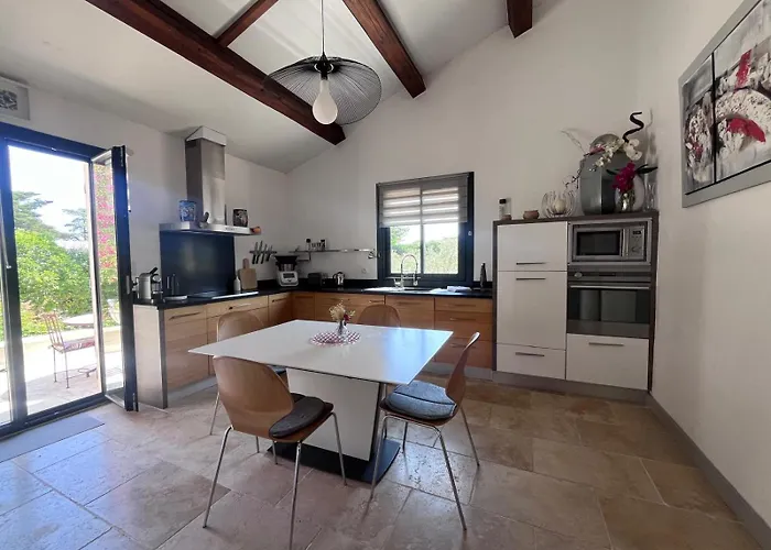 Charmante Confort Avec Piscine